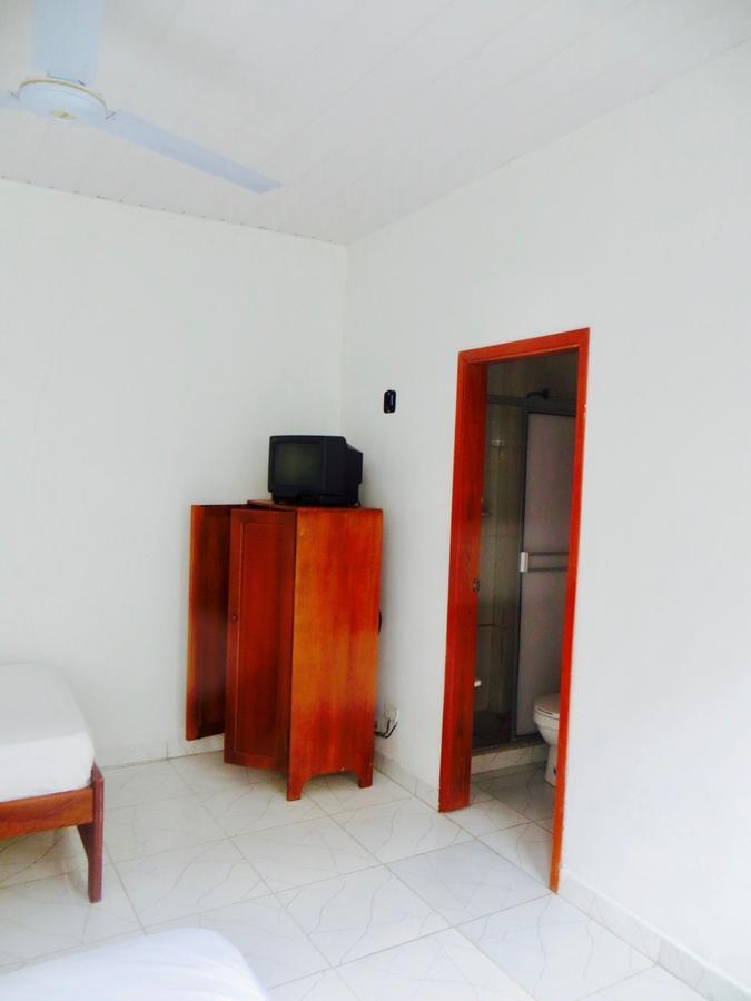 Hotel Heliconias Letícia Exterior foto